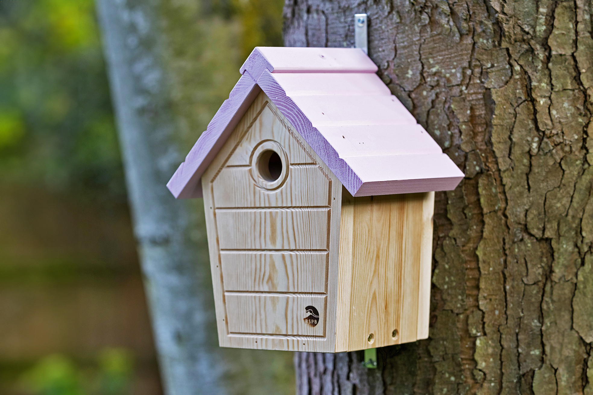 Cabin nest box dusty pink