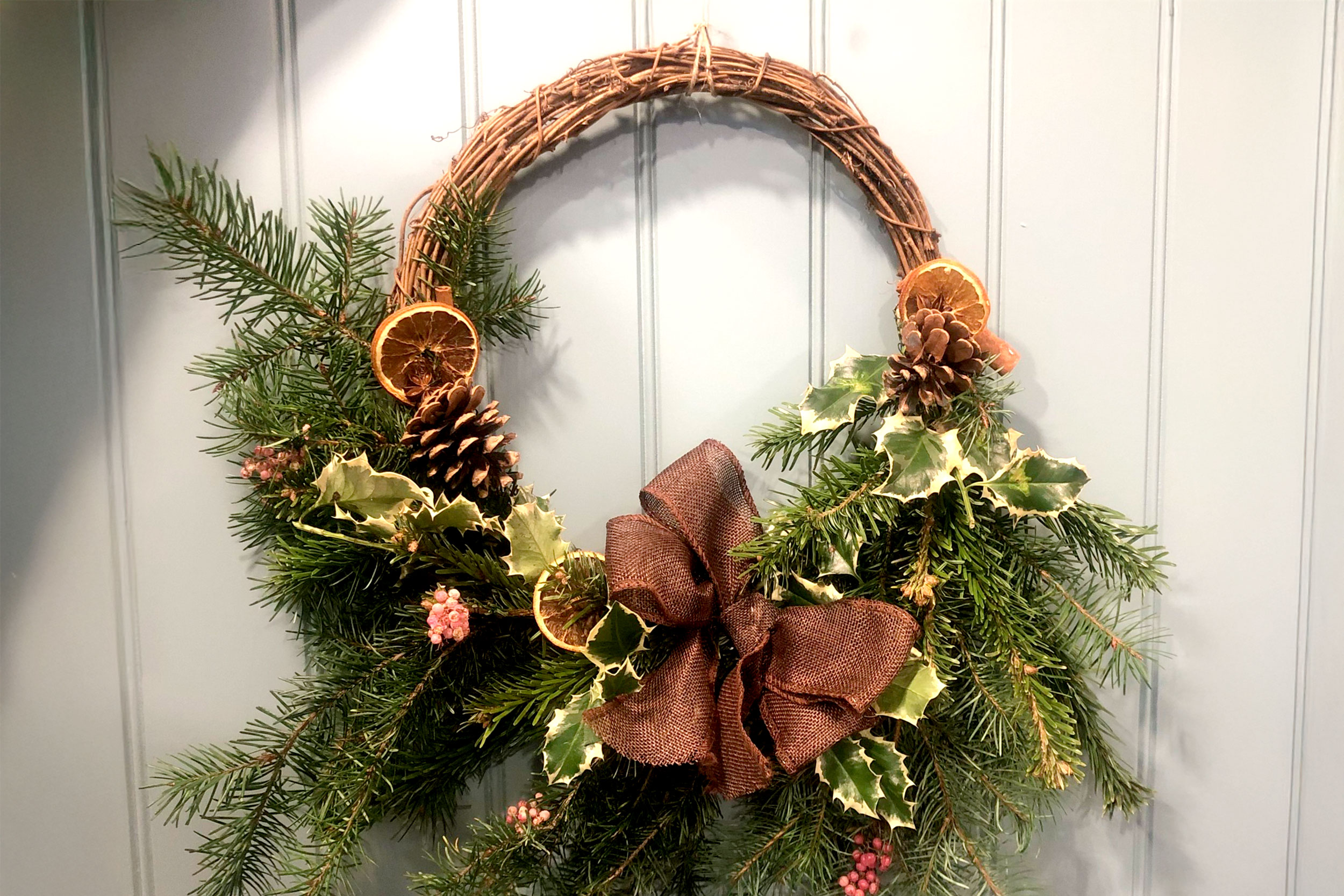 wreaths-Credit-Lora-Lewis Festive wreath.
